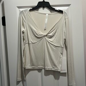 Lululemon Modal-Silk Blend V- Neck Long Sleeve Size: L Color: Bone